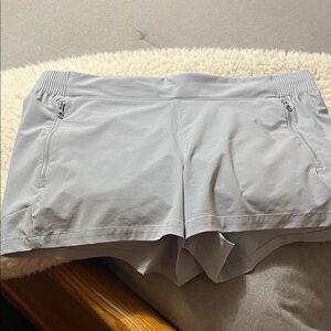 Women's lighter Gray PFG Shorts